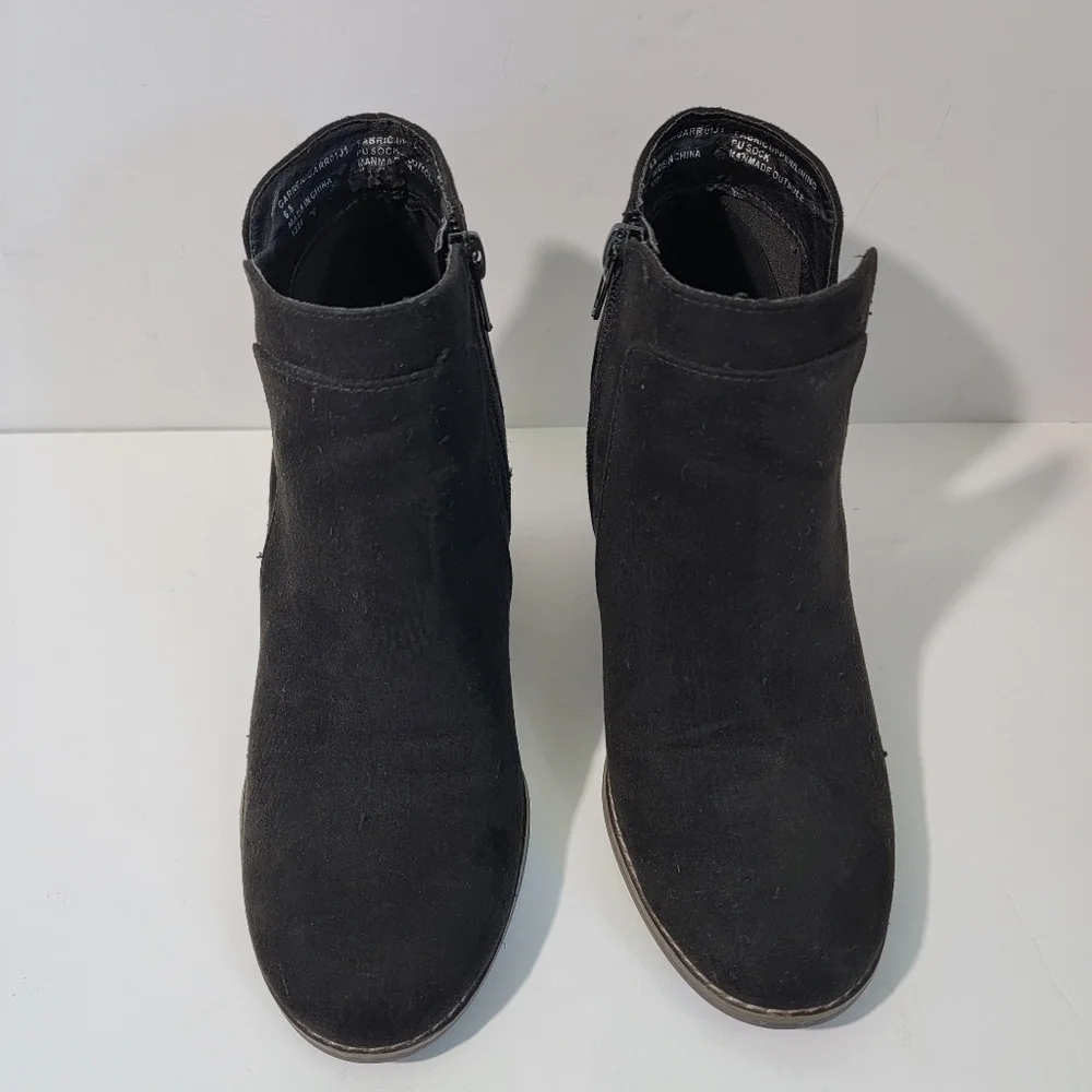 Madden NYC Garren Black Suede Wood Wedge Side Zip Ankle Boots Size 6.5